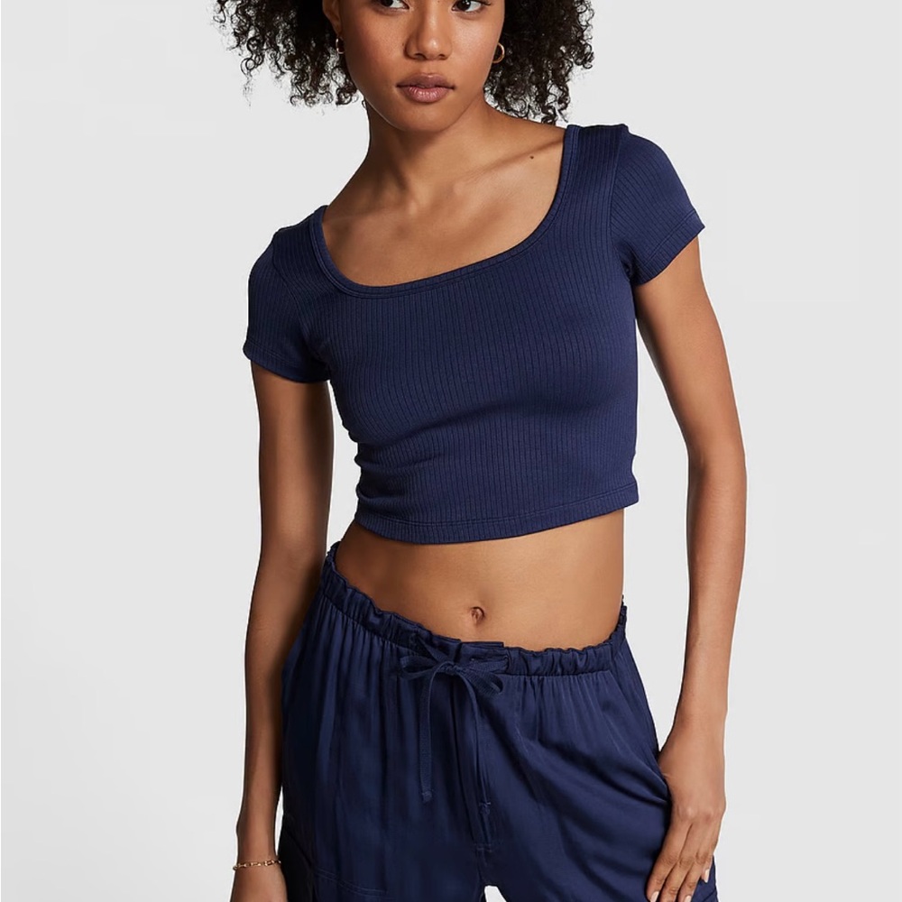 PINK Seamless Rib short sleeved crop top